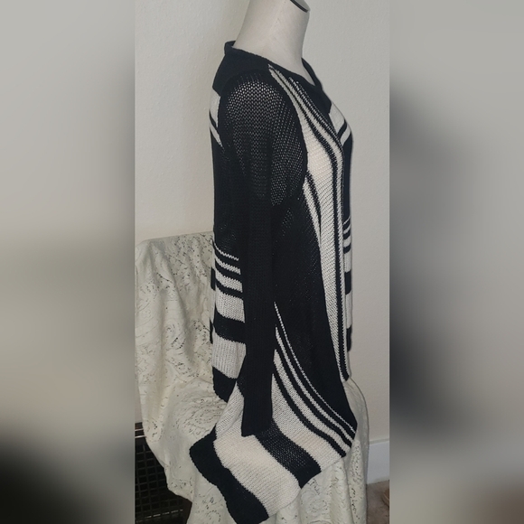 CHICOS Pieced Stripe lightweight Knit Sweater - Picture 5 of 8